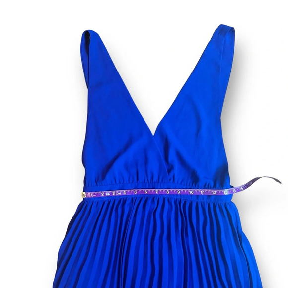 Superdown sharona pleated mini dress Cobalt Blue Size Medium NWOT Revolve - Picture 6 of 13